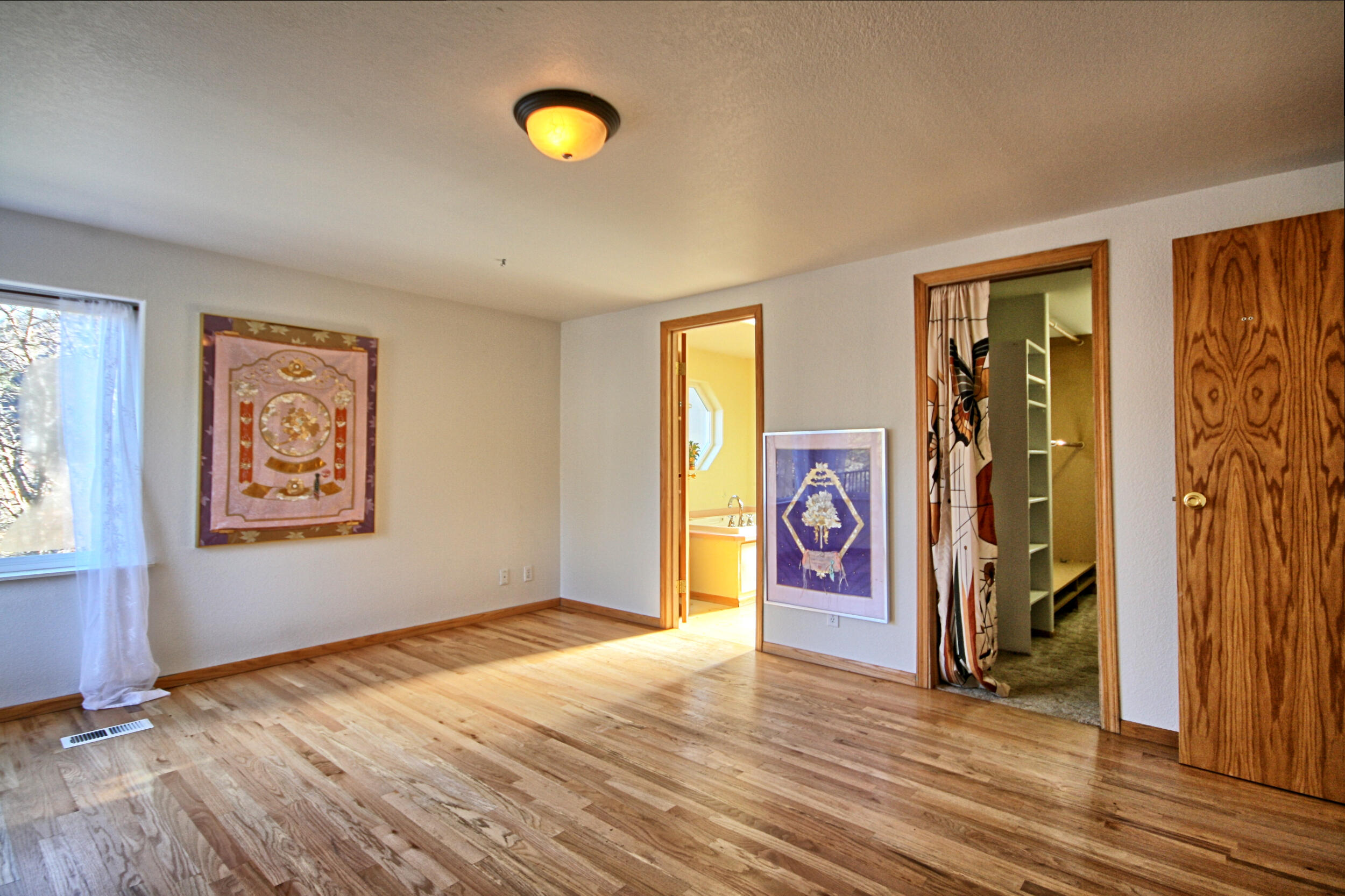 8060 Upper Applegate Road Jacksonville, OR 97530 - Photo 17 of 44 IMG_9251_2_3_easyHDR-Interior 1-fotor-20