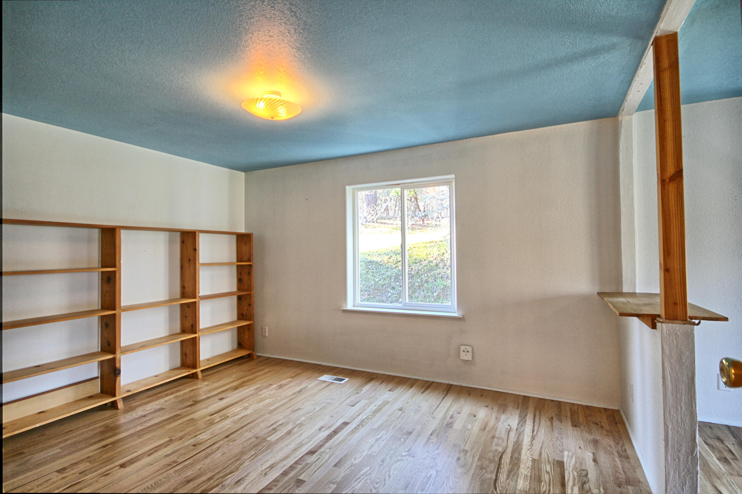 8060 Upper Applegate Road Jacksonville, OR 97530 - Photo 21 of 44 IMG_9266_7_8_easyHDR-fotor-2026020412245