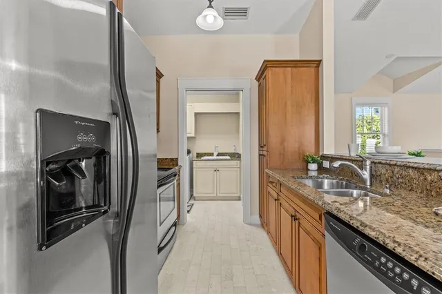 $2,994,400 | 1859 Fish Hatchery Court, Palm Harbor, FL 34684