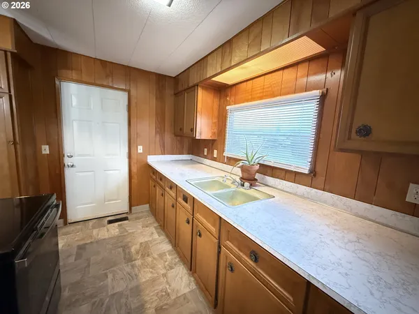 $15,000 | 5545 43rd Way Northeast, Salem, OR 97305