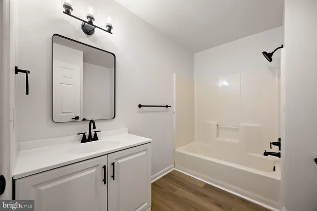 $319,000 | 24 Bizarre Drive, New Castle, DE 19720