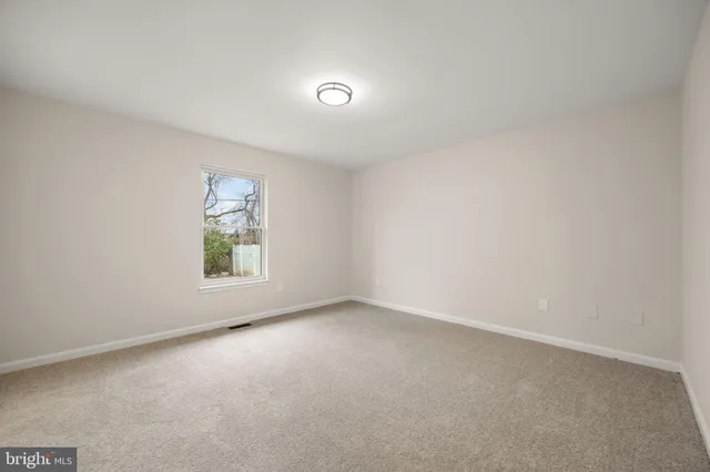 $319,000 | 24 Bizarre Drive, New Castle, DE 19720