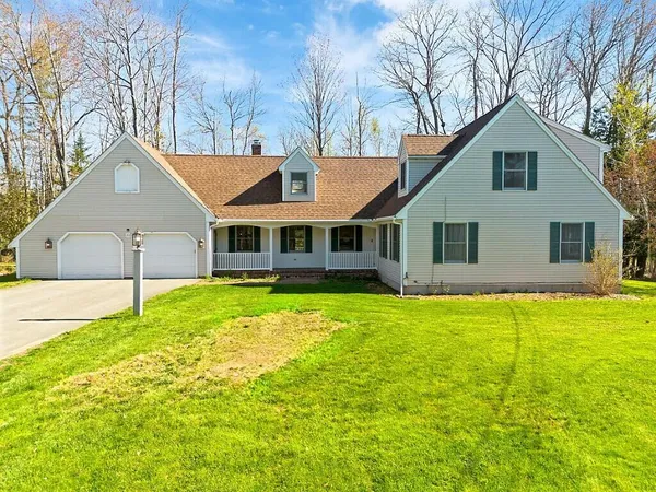 $550,000 | 22 Court Street, Winslow, ME 04901
