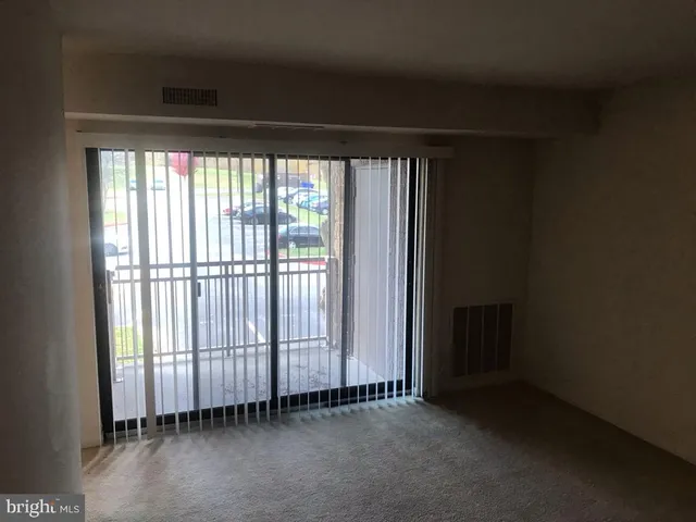 $1,395 | 6091 Majors Lane, Unit 5, Columbia, MD 21045