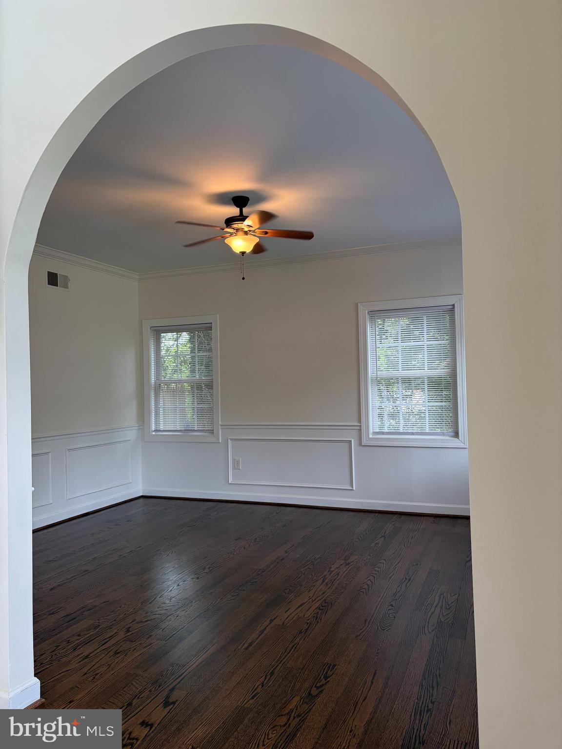 6711 Greendale Road Alexandria, VA 22310 - Photo 5 of 35 Formal Living