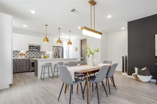 $515,000 | 2624 Metcalfe Road, Unit 17, Austin, TX 78741