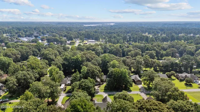 $2,300 | 103 Knollwood Court, New Bern, NC 28562