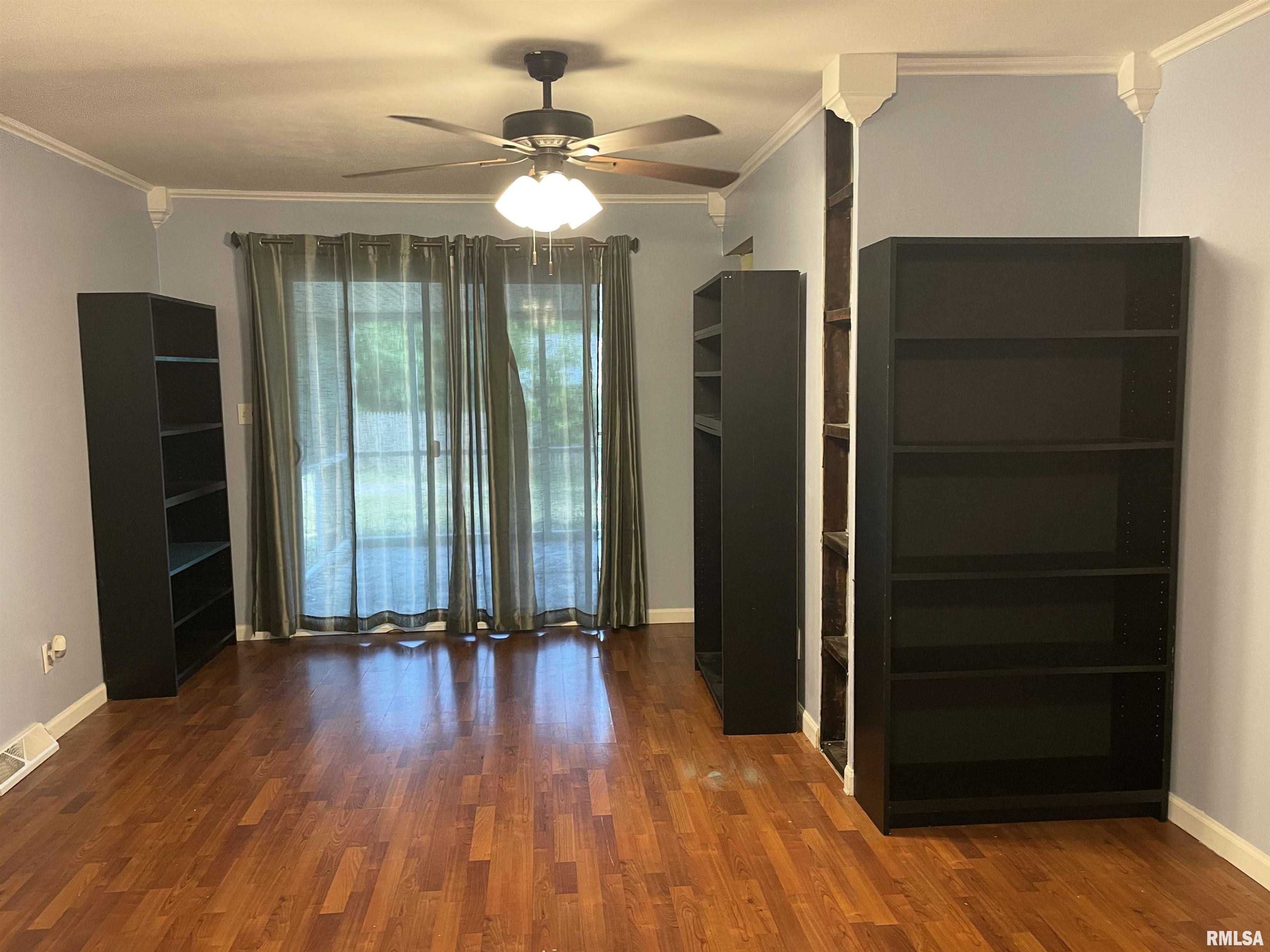 2408 Eastview Drive Springfield, IL 62702 - Photo 4 of 16 Gallery Image 4