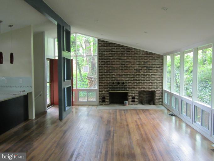 11702 Veirs Mill Road Silver Spring, MD 20902 - Photo 3 of 8 Living Room