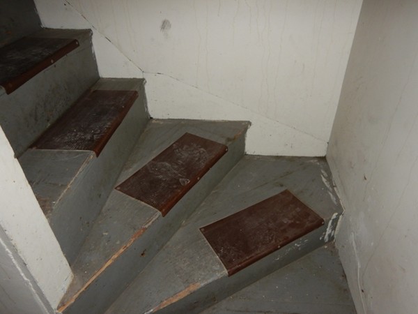 31-33 Collins Street Springfield, MA 01109 - Photo 11 of 30 a view of an empty room and floor