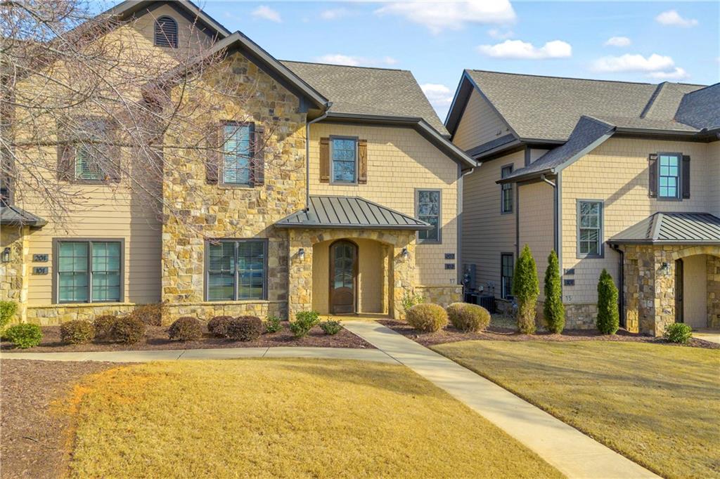 17 Cottage Lane Toccoa, GA 30577 - Photo 17 of 50 a front view of house with yard