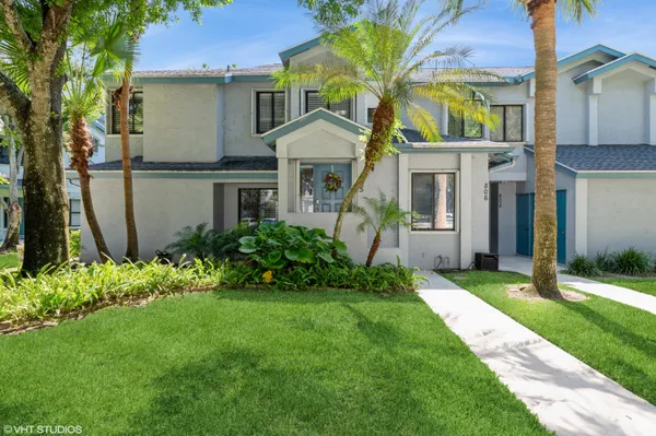 $309,500 | 805 Harbour Pointe Way, Greenacres, FL 33413