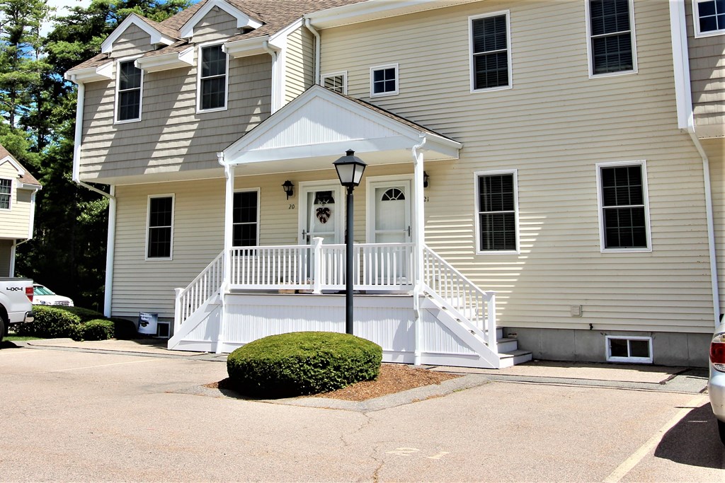21 Pine Ridge Way, Unit 21 Middleboro, MA 02346 - Photo 1 of 12 Gallery Image 1