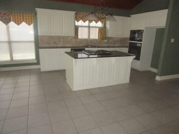 $314,000 | 37233 South Lakeshore Avenue, Prairieville, LA 70769