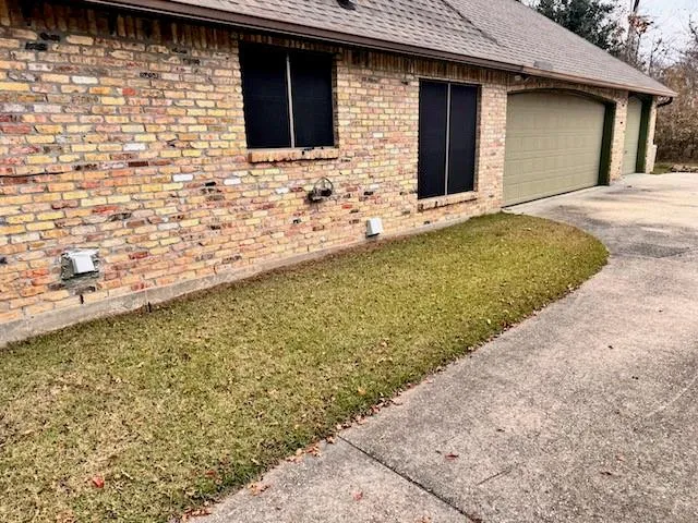 $345,000 | 37233 South Lakeshore Avenue, Prairieville, LA 70769