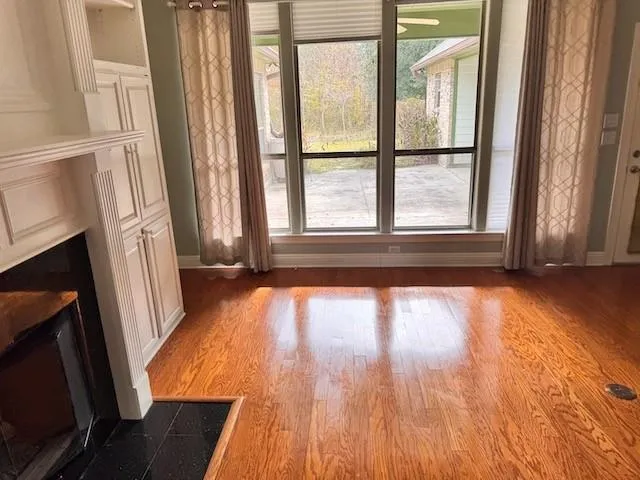 $345,000 | 37233 South Lakeshore Avenue, Prairieville, LA 70769