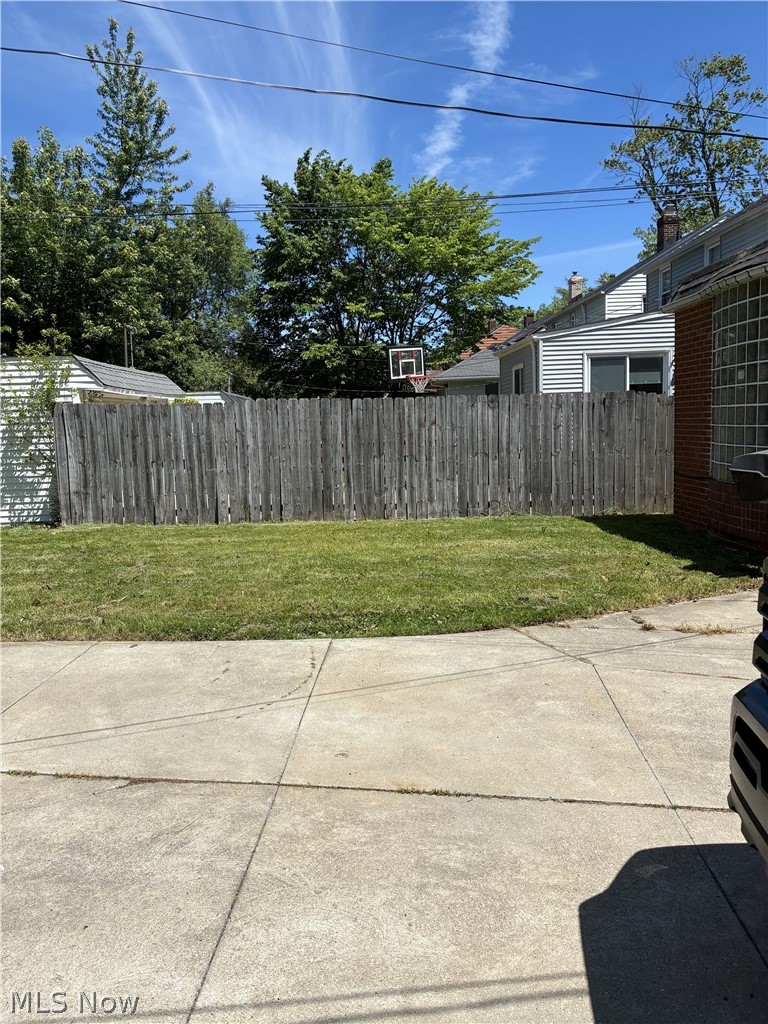 4049 Bushnell Road University Heights, OH 44121 - Photo 8 of 9