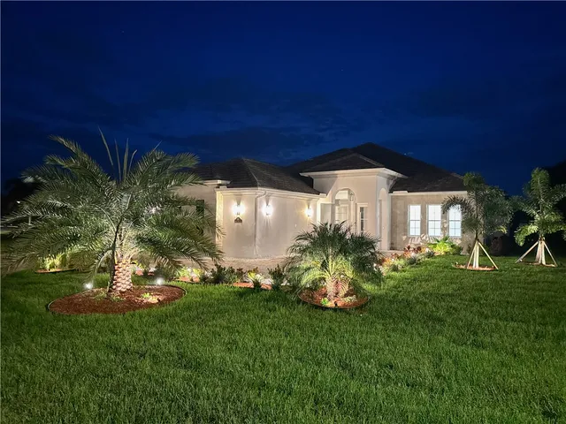 $1,170,000 | 560 Stoney Brook Farm Court, Vero Beach, FL 32968