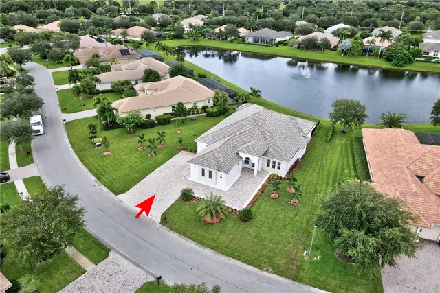$1,170,000 | 560 Stoney Brook Farm Court, Vero Beach, FL 32968