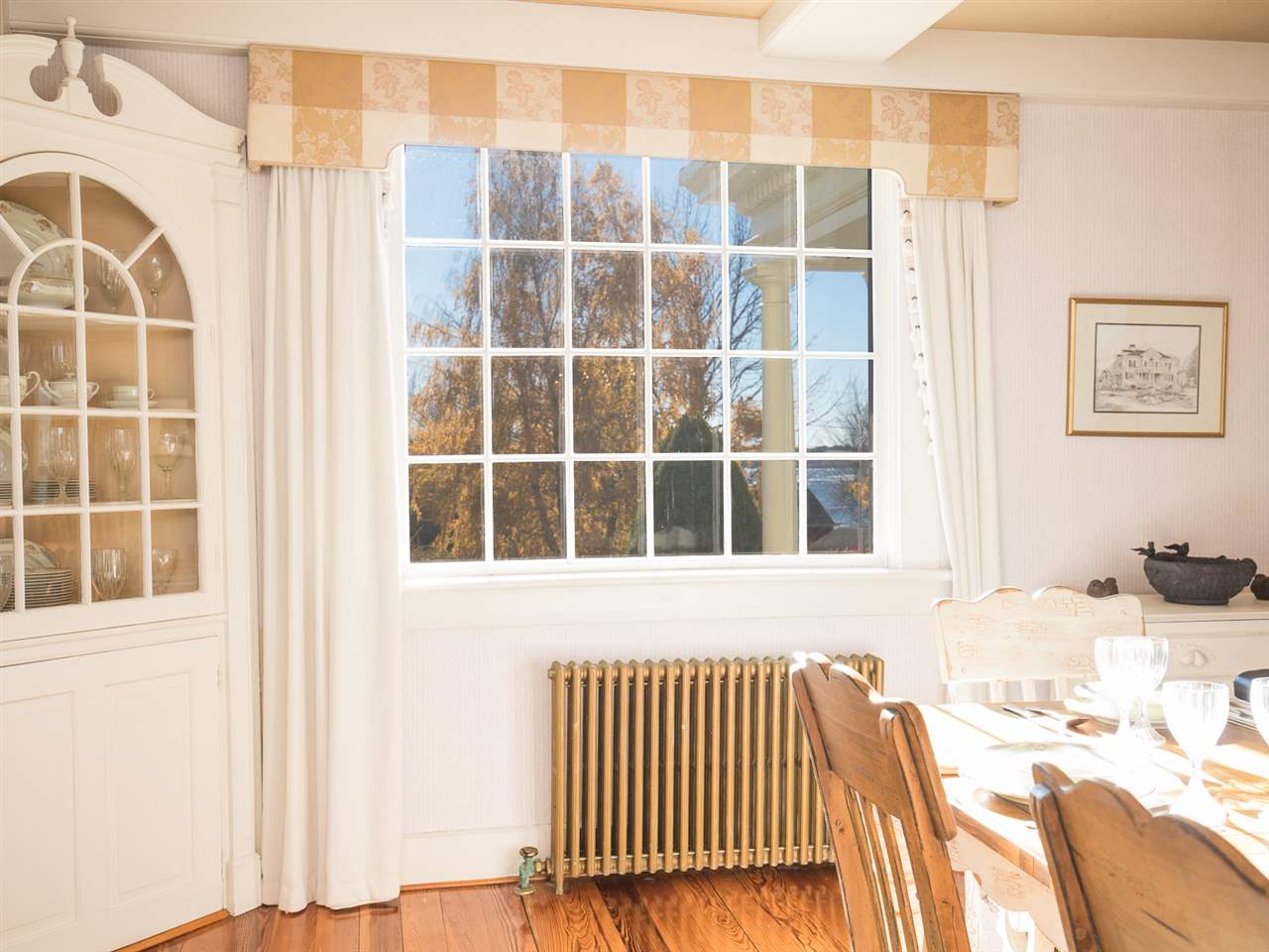 101 Shore Road York, ME 03902 - Photo 8 of 32 Gallery Image 8