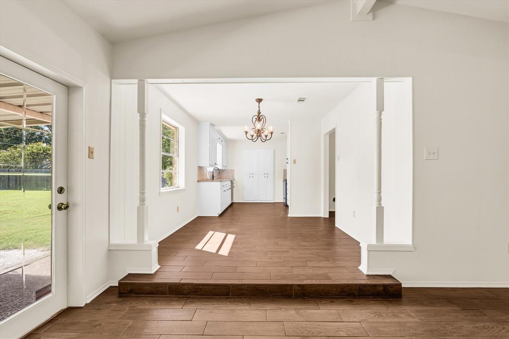141 Travis Lane Hewitt, TX 76643 - Photo 8 of 31