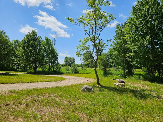 $140,000 | 133 Farmington Me 04938, Farmington, ME 04938