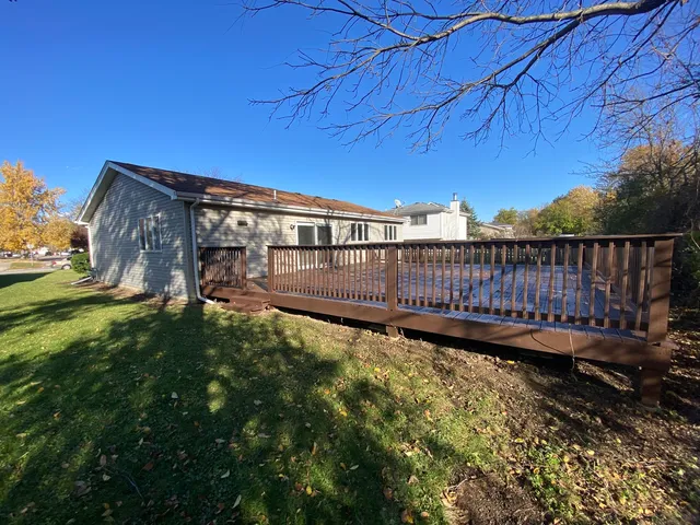 $279,900 | 186 Cedarwood Drive, Steger, IL 60475