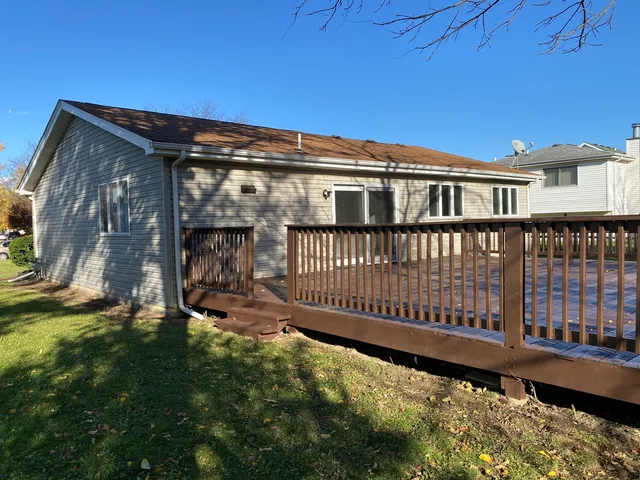 $279,900 | 186 Cedarwood Drive, Steger, IL 60475