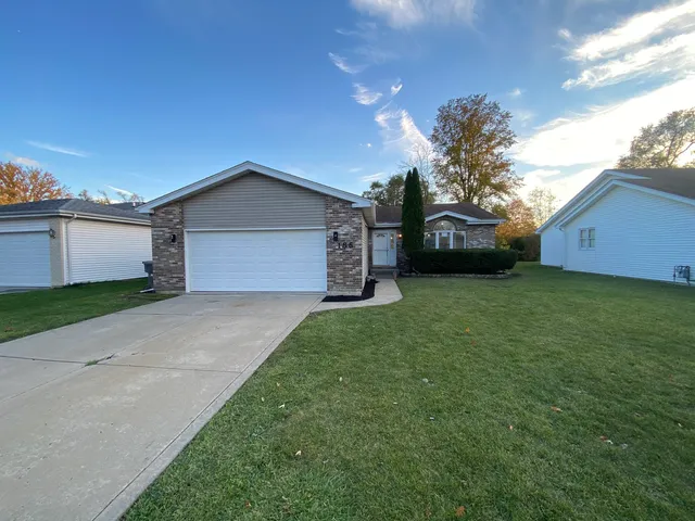 $279,900 | 186 Cedarwood Drive, Steger, IL 60475