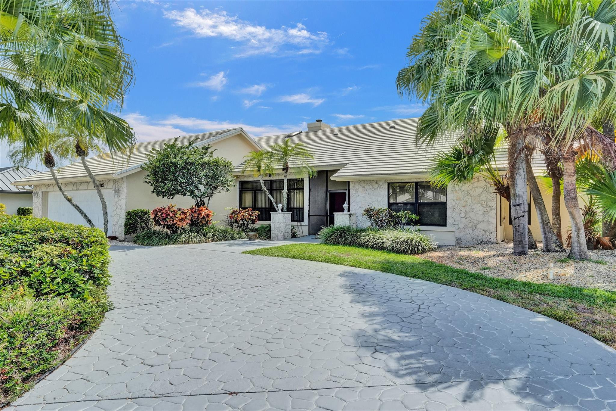 10595 Boca Woods Lane Boca Raton, FL 33428 - Photo 25 of 28 Front Driveway