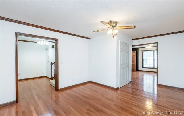 $575,000 | 798 East Brown Road, Pekin, IN 47165