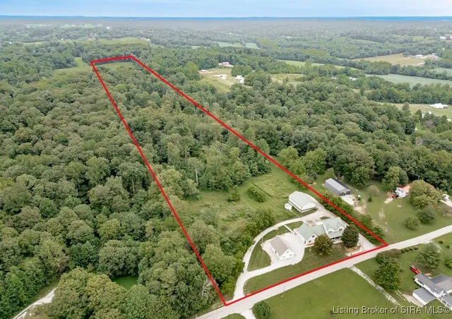 $575,000 | 798 East Brown Road, Pekin, IN 47165