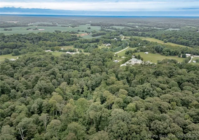 $575,000 | 798 East Brown Road, Pekin, IN 47165