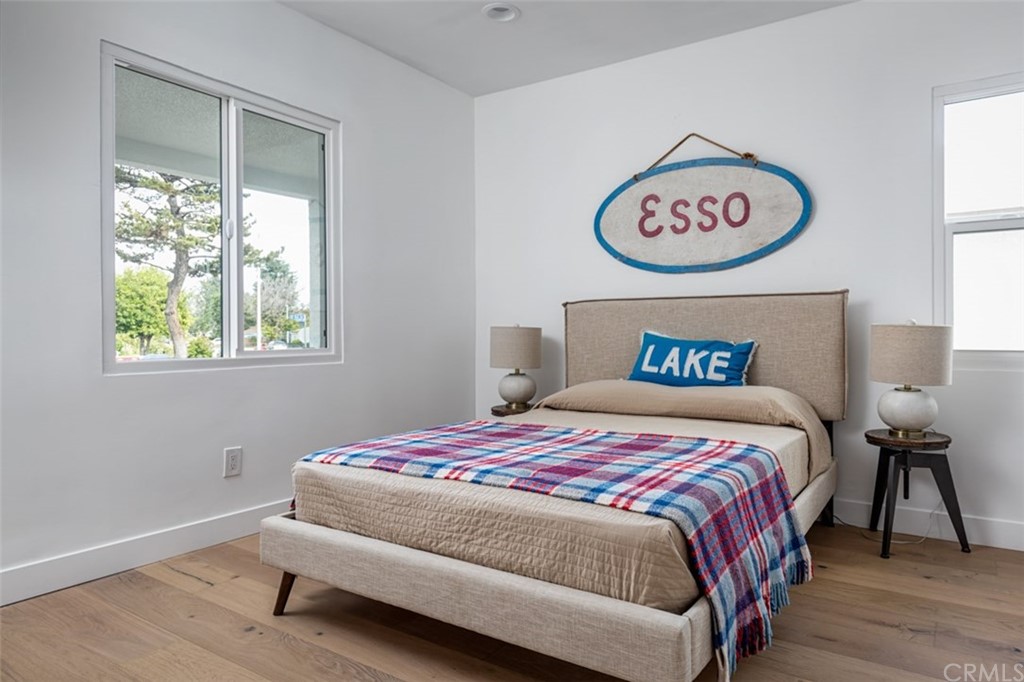 2589 El Sol Avenue Altadena, CA 91001 - Photo 12 of 28 a bedroom with a bed and a window