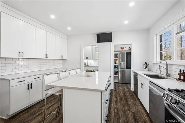 $2,175,000 | 107 Crawford Terrace, New Rochelle, NY 10804