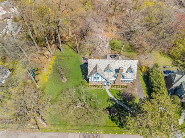 $2,175,000 | 107 Crawford Terrace, New Rochelle, NY 10804