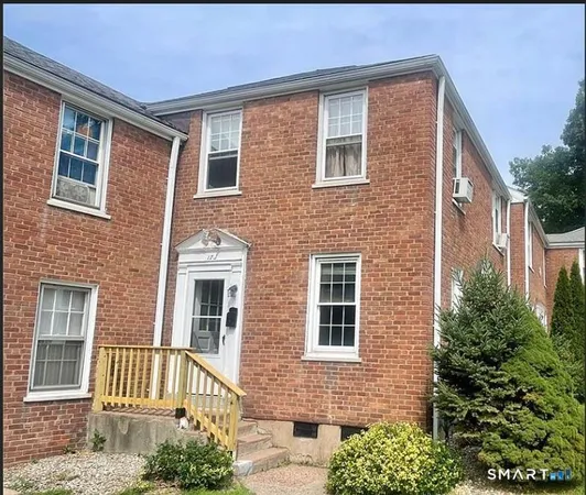 $99,900 | 17 Garden Drive, Unit J, Manchester, CT 06040