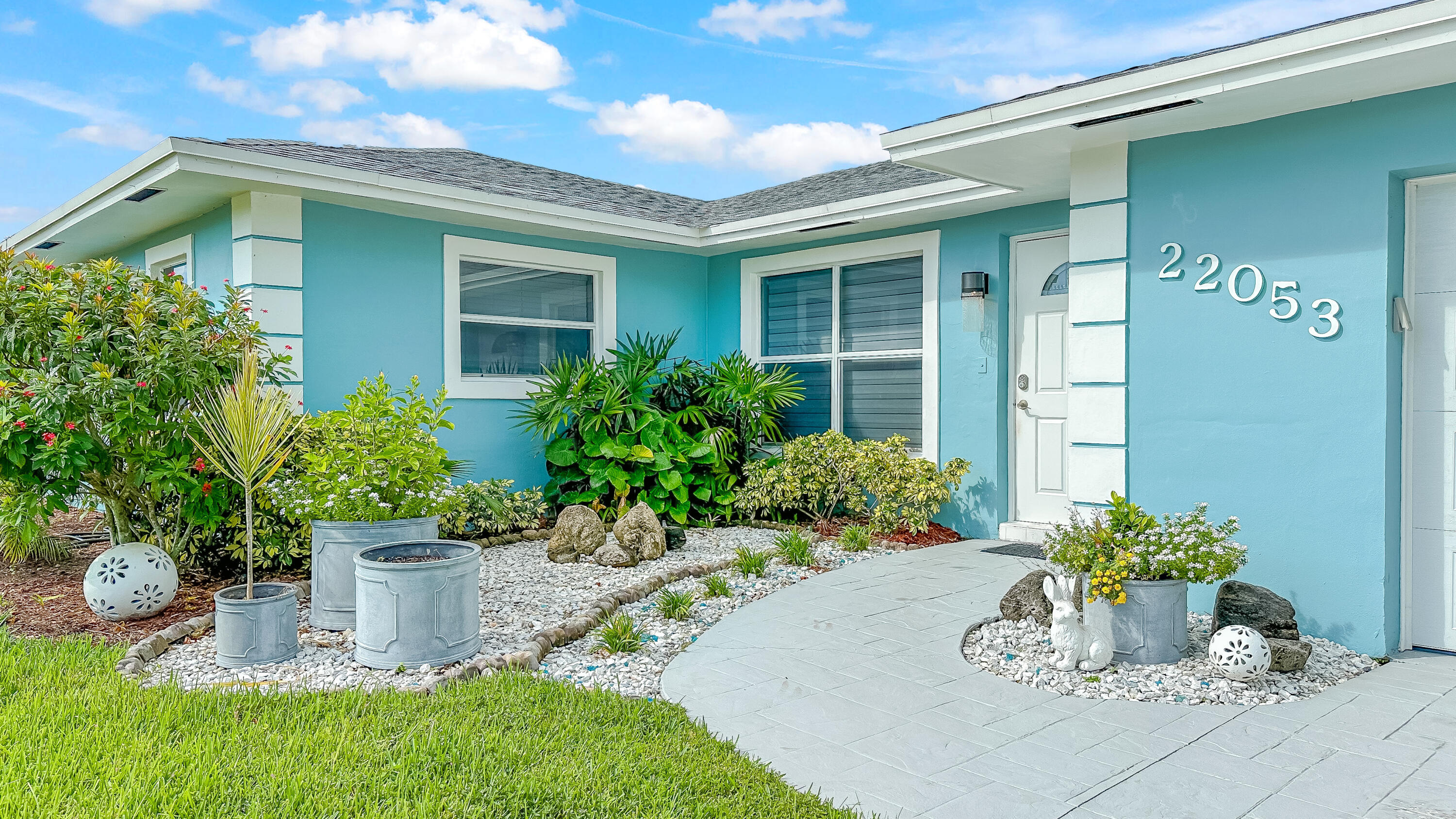 22053 Flanders Court Boca Raton, FL 33428 - Photo 3 of 31 Front 3