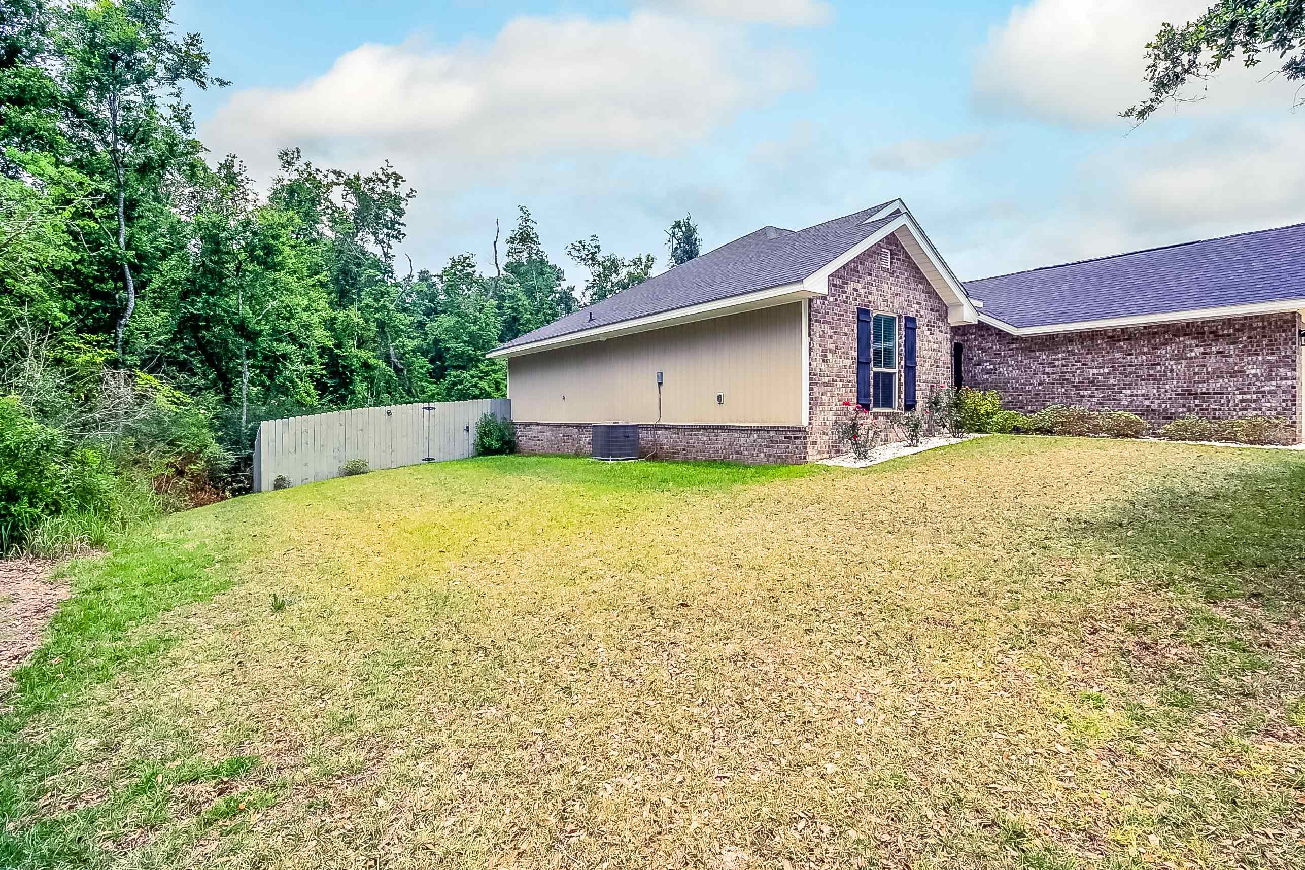 16157 Wishing Tree Court Foley, AL 36535 - Photo 5 of 29