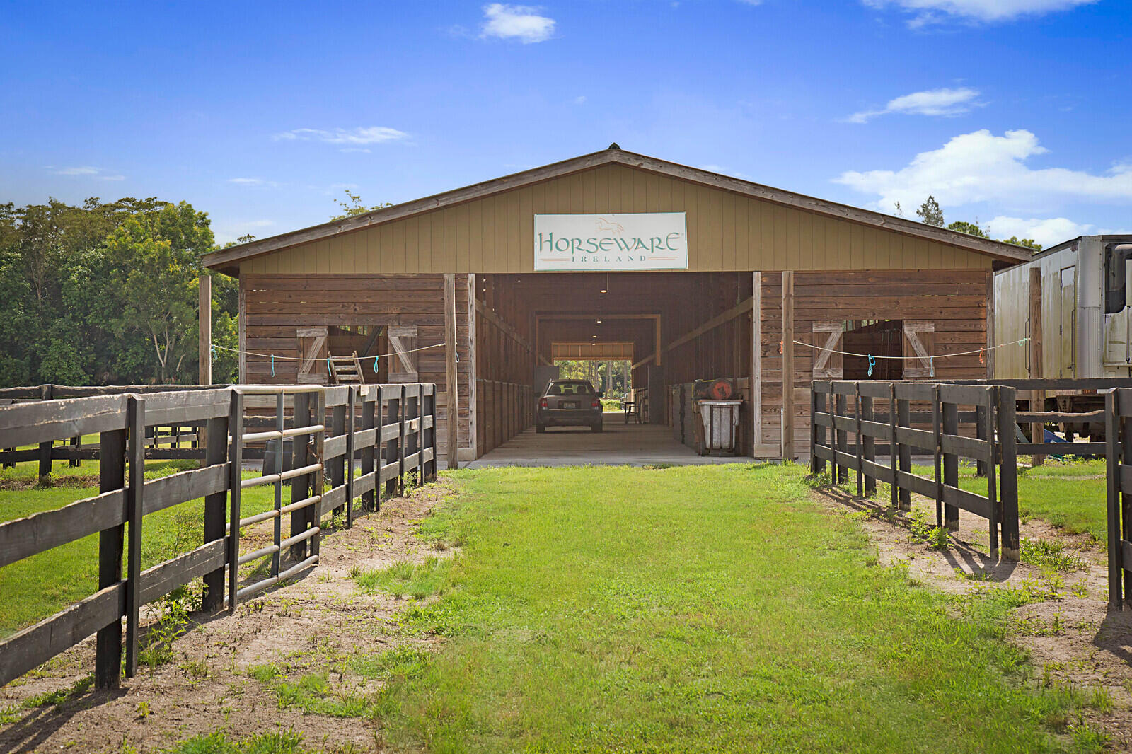 1472-1538 E Road Loxahatchee, FL 33470 - Photo 5 of 42 BARN