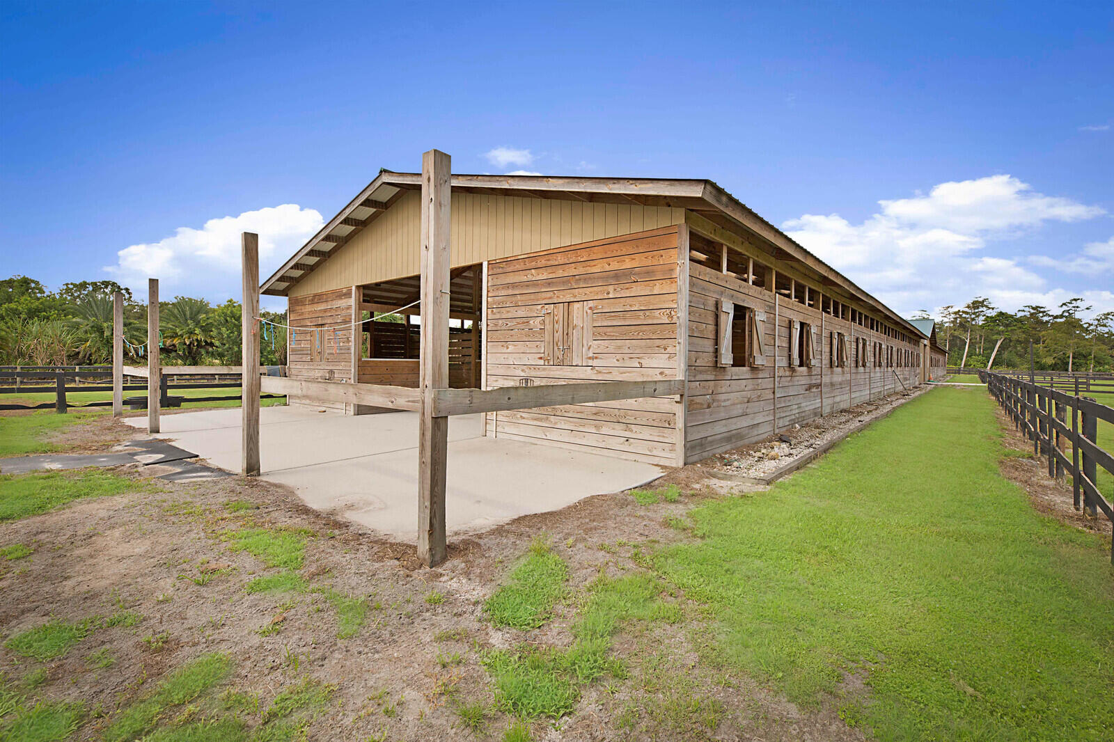 1472-1538 E Road Loxahatchee, FL 33470 - Photo 9 of 42 4 WASH RACKS