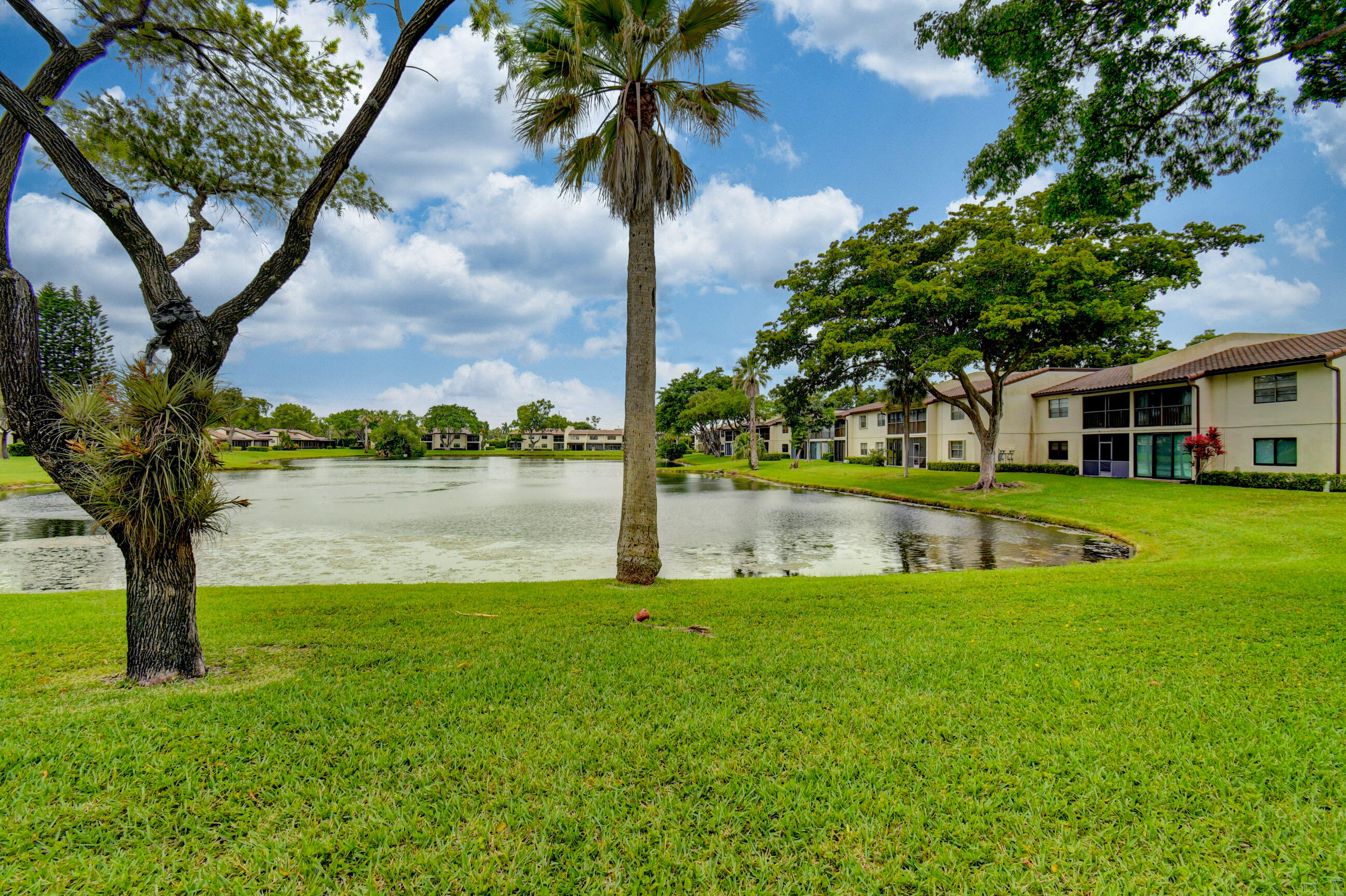 21851 Arriba Real, Unit 9J Boca Raton, FL 33433 - Photo 32 of 43 LONG LAKE VIEW