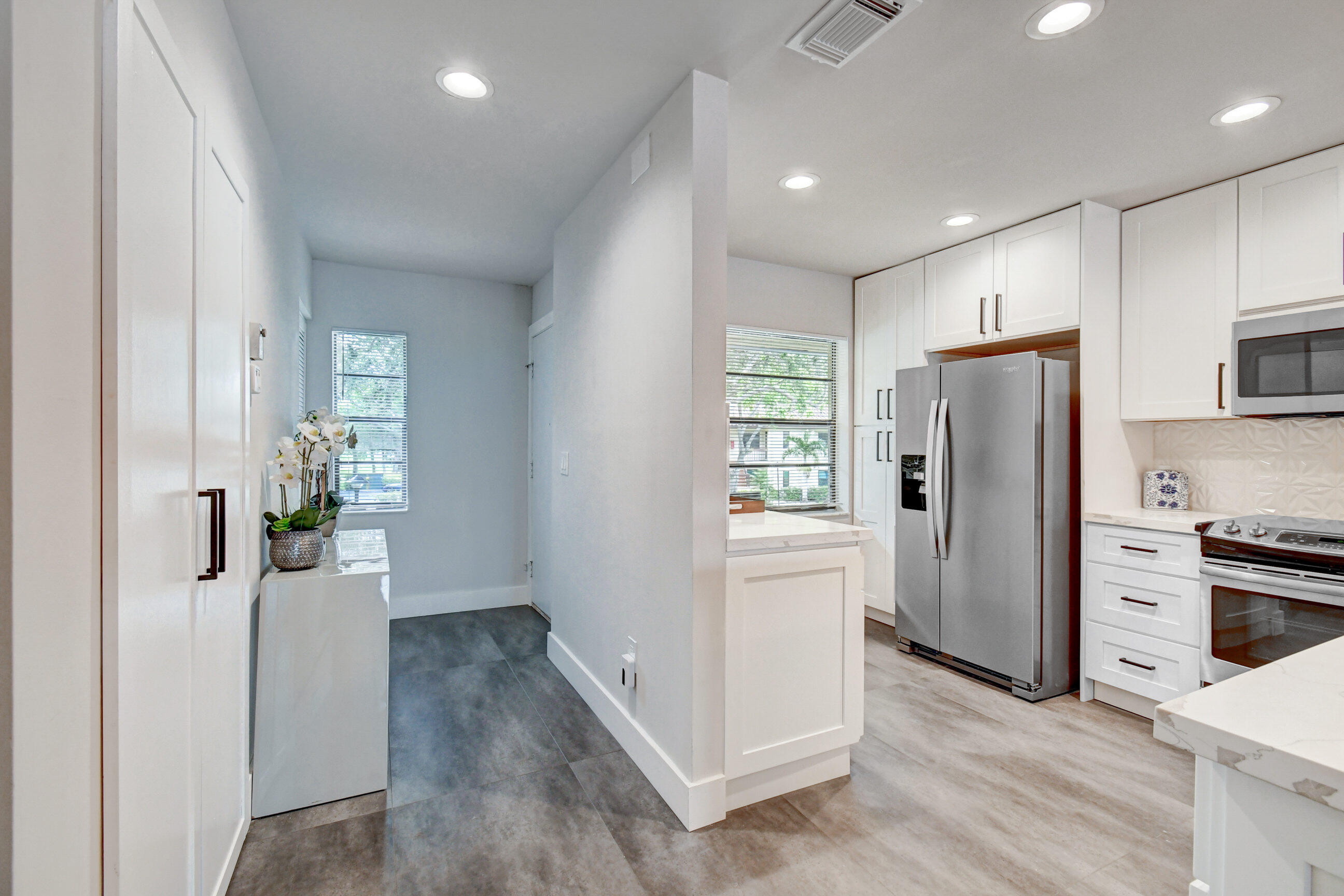21851 Arriba Real, Unit 9J Boca Raton, FL 33433 - Photo 6 of 43 OPEN CONCEPT