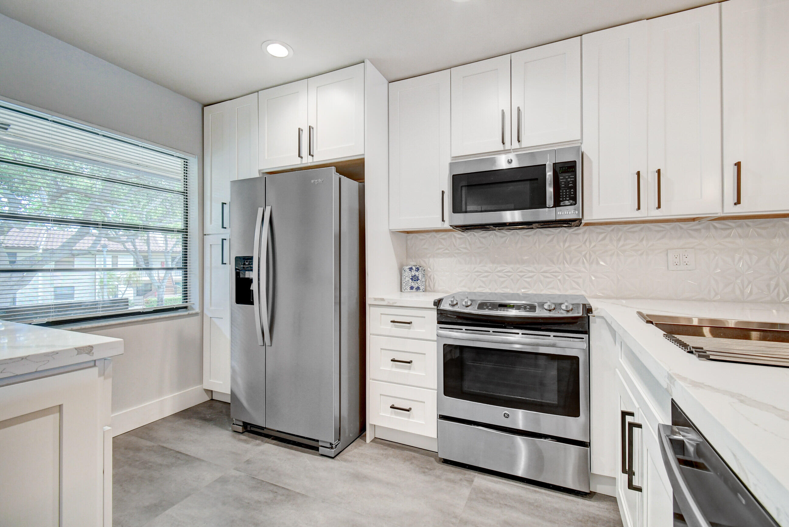 21851 Arriba Real, Unit 9J Boca Raton, FL 33433 - Photo 8 of 43 18_dsc_1109_10_11_12_13