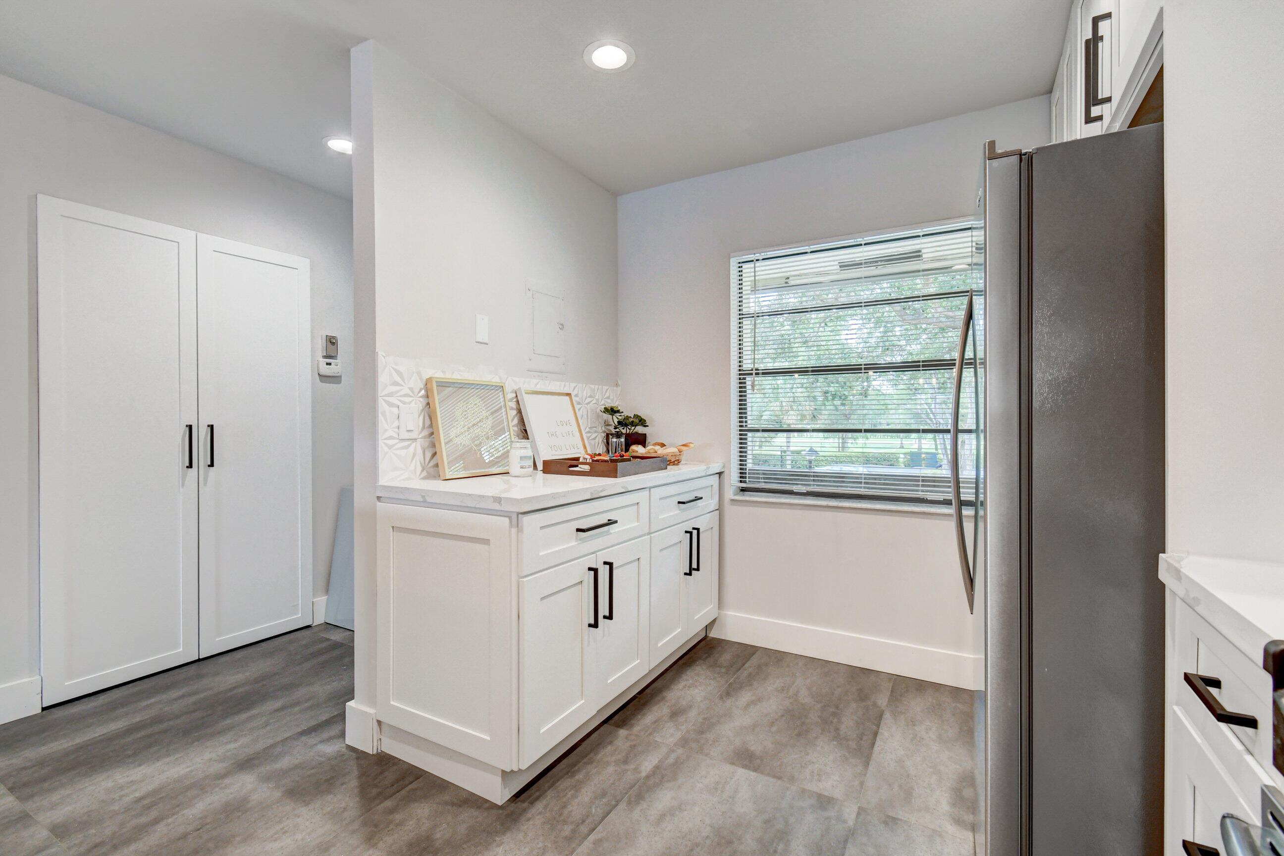 21851 Arriba Real, Unit 9J Boca Raton, FL 33433 - Photo 10 of 43 19_dsc_1119_20_21_22_23