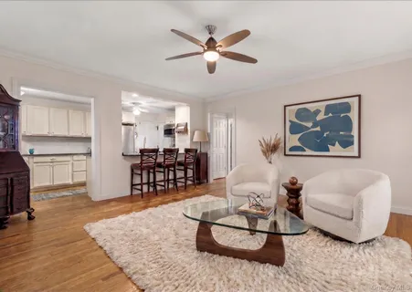 $315,000 | 1 Brooklands, Unit GB, Bronxville, NY 10708