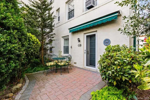 $315,000 | 1 Brooklands, Unit GB, Bronxville, NY 10708