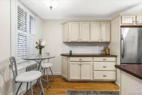 $315,000 | 1 Brooklands, Unit GB, Bronxville, NY 10708