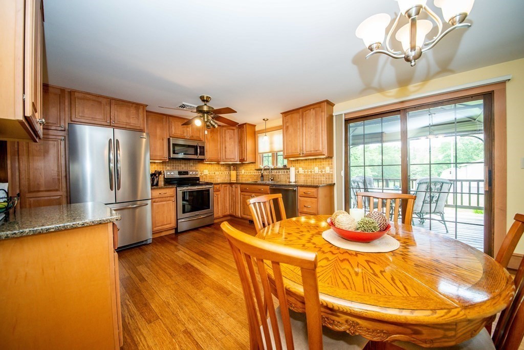 10 Bullock Road Freetown, MA 02702 - Photo 12 of 42 Gallery Image 12