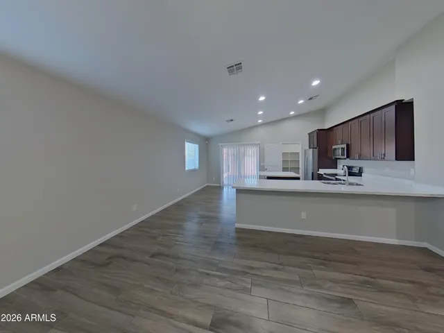 $2,219 | 2854 East Roeser Road, Phoenix, AZ 85040